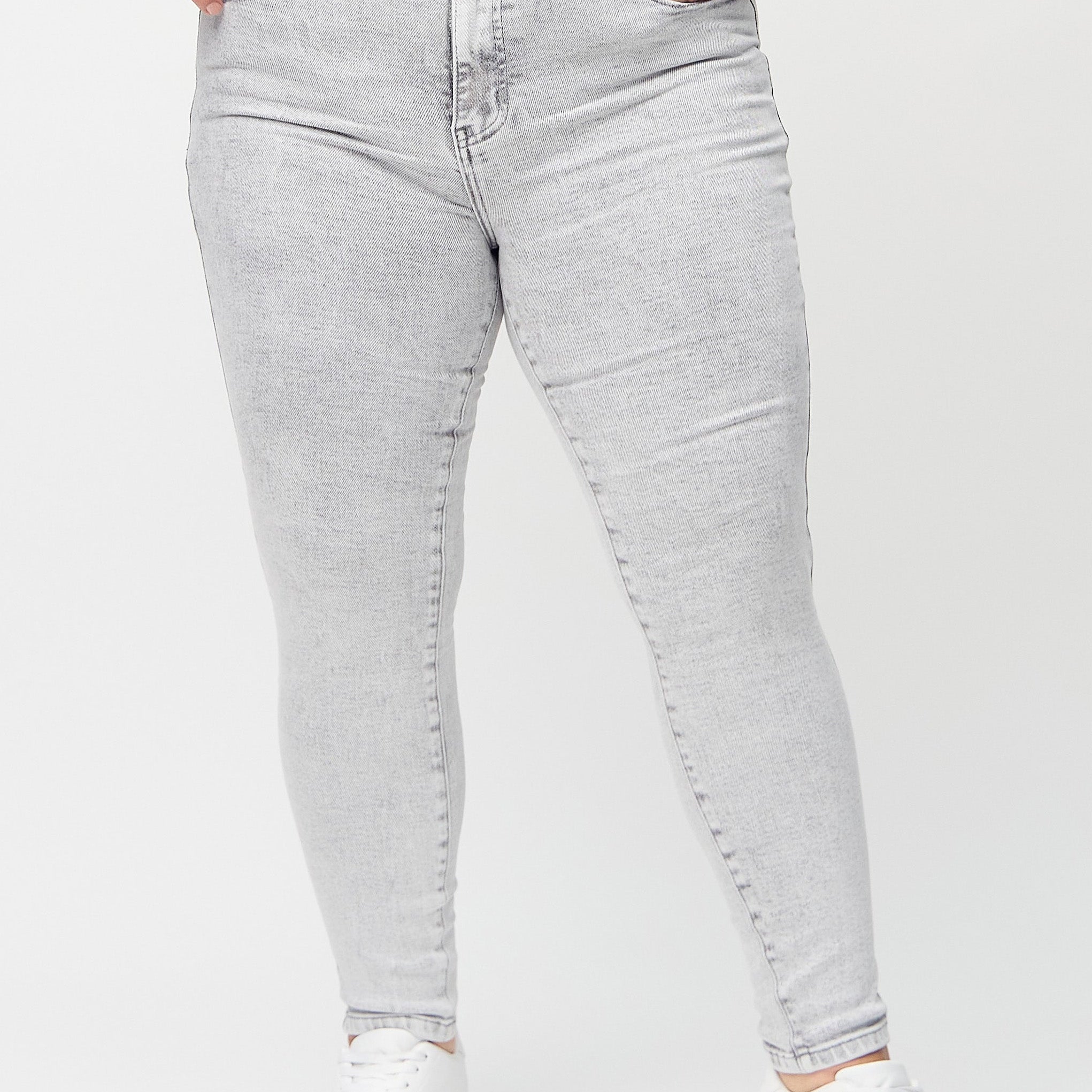 Täiuslikud – Stiilsed skinny teksad