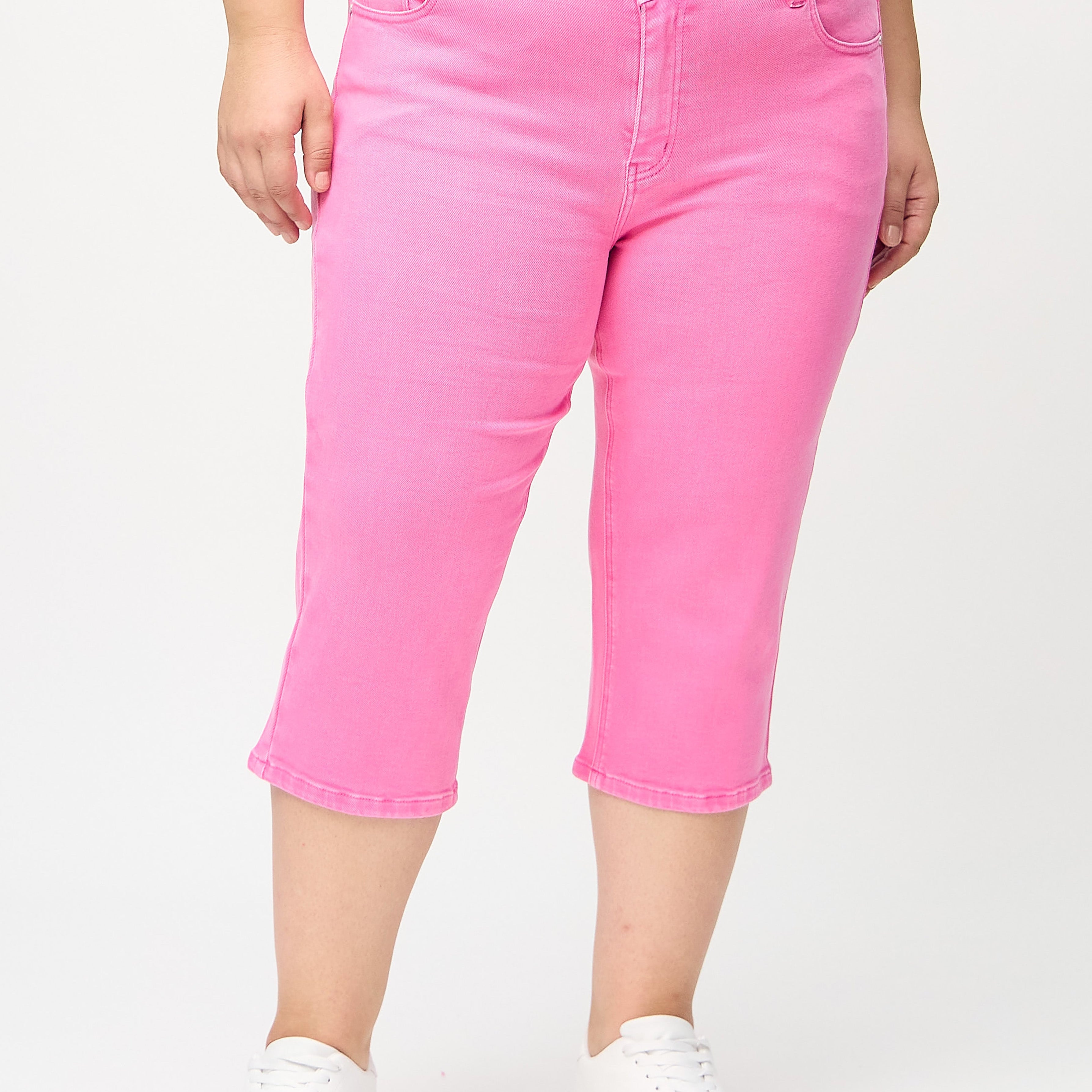 Täiuslik Capris – Elegantne püksid
