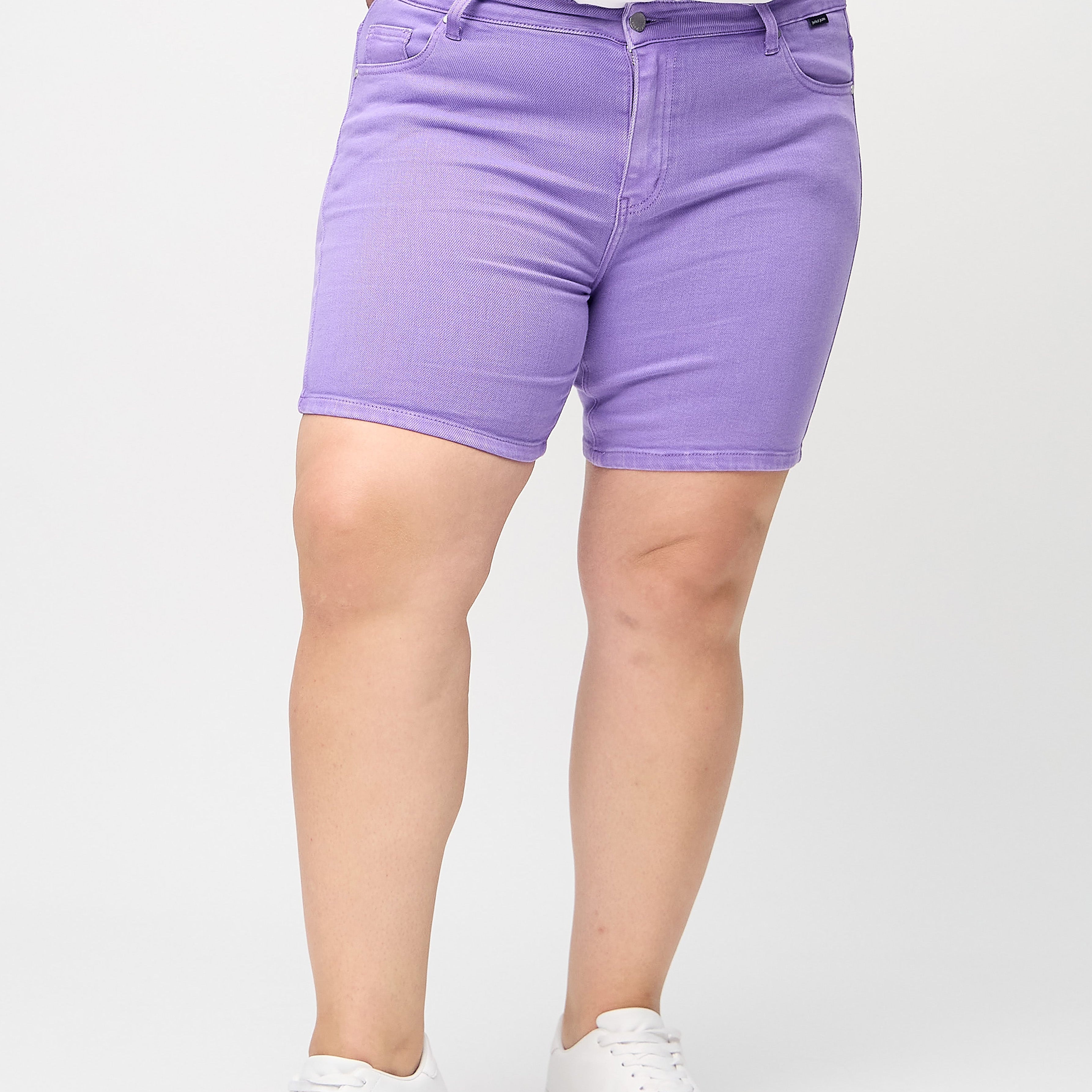 Lavendel – Elegantne lühike püksid