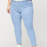 Skies™ – Täiuslikud skinny teksad