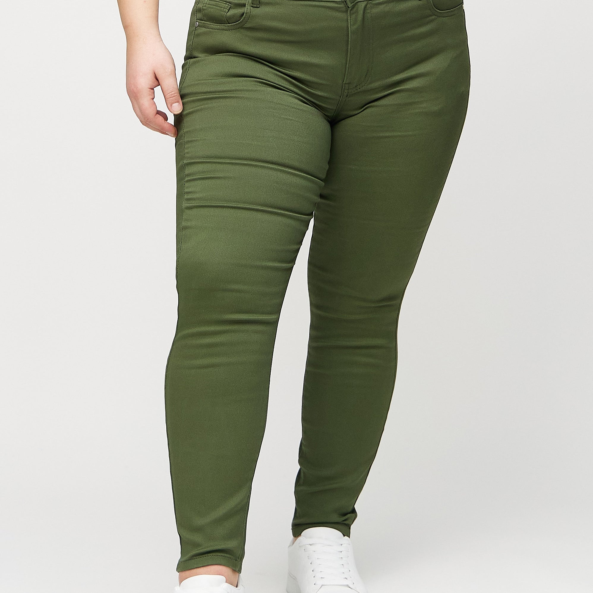 Täiuslikud – Trendikad skinny teksad