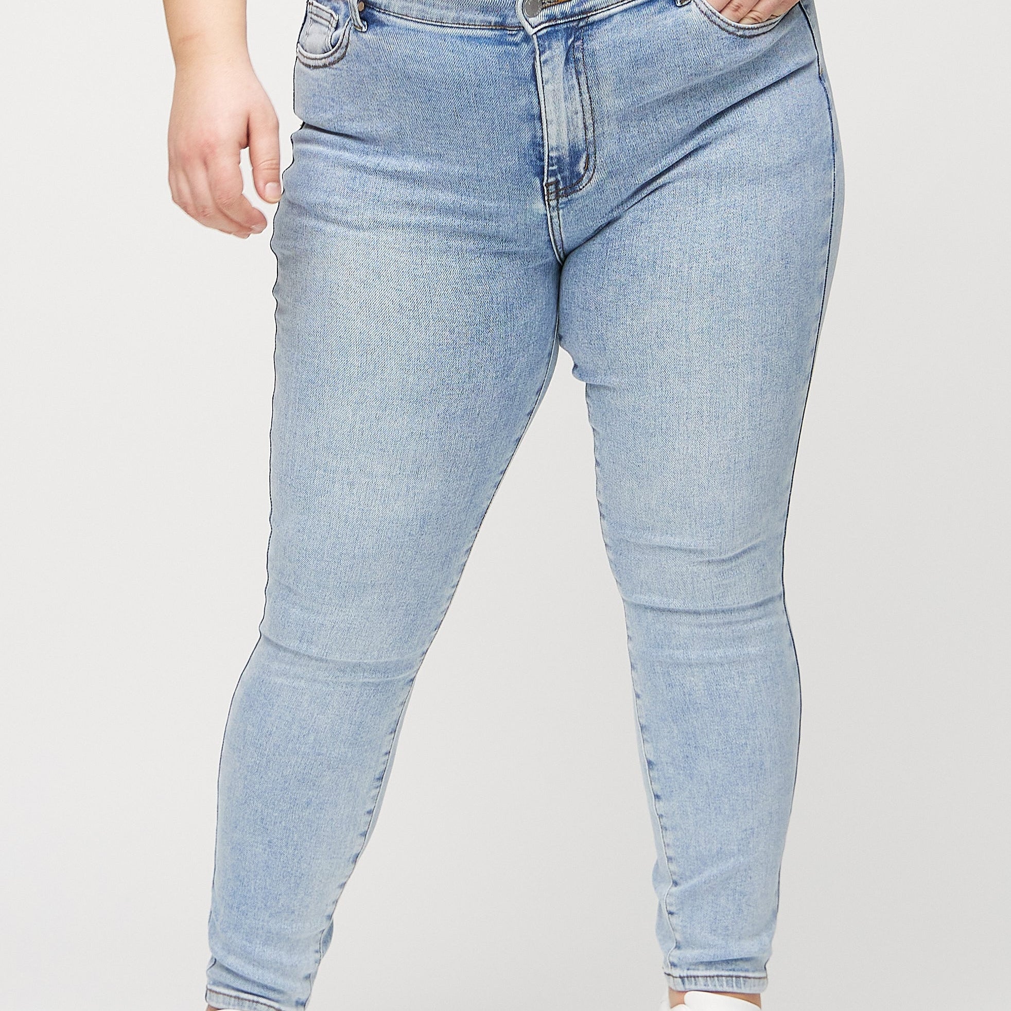 Waves™ – Täiuslikud skinny teksad