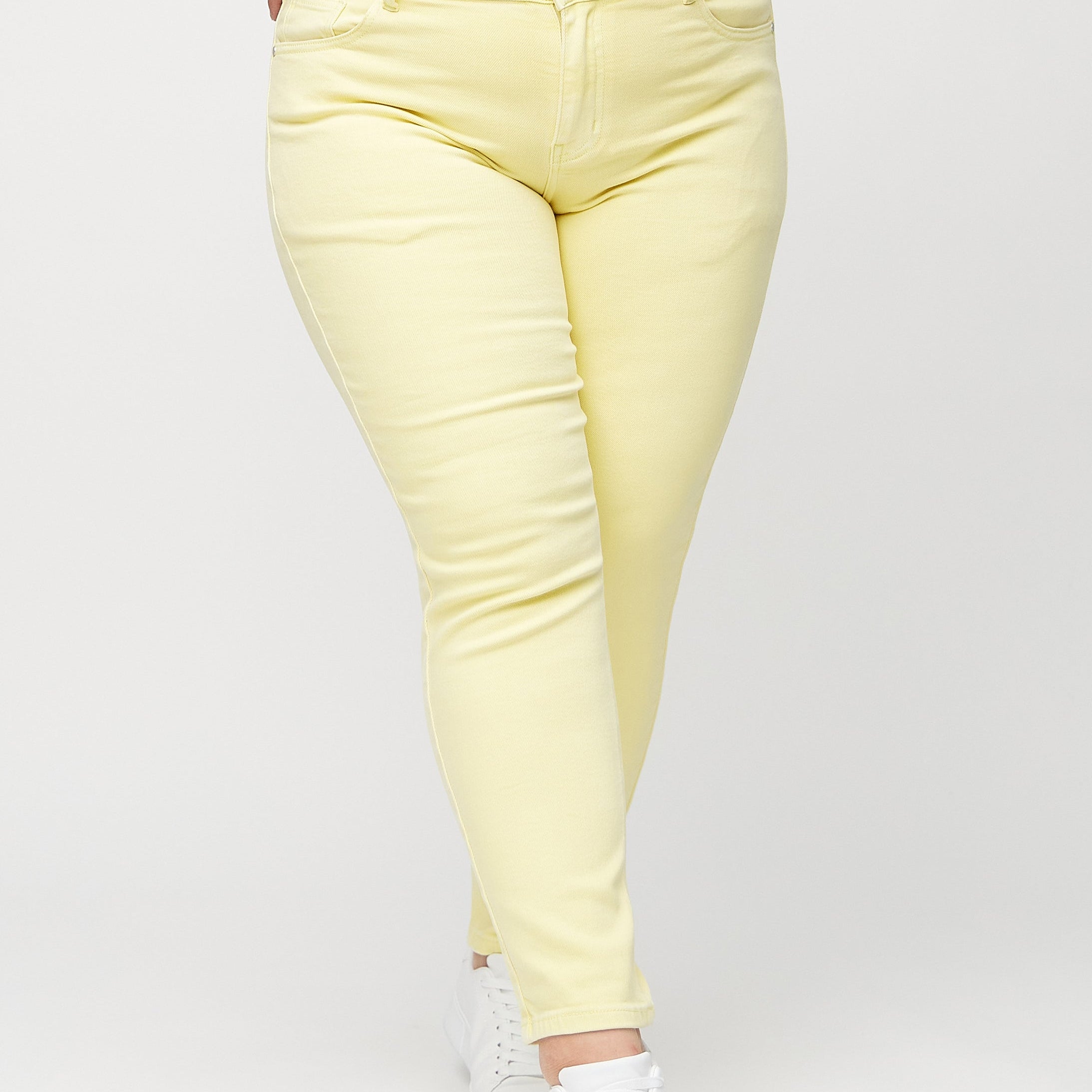 Täiuslikud teksad – Stiilsed slim-fit teksad