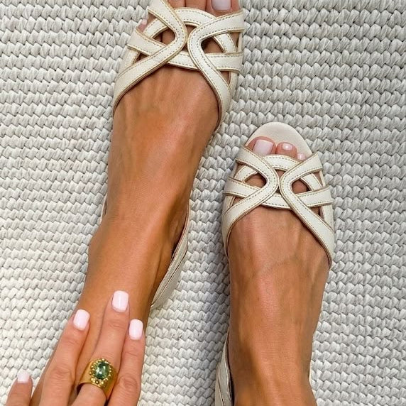 Camilla – Elegantne kootud sandaal