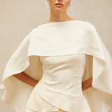 Lyna – Elegantne mini kleit volangidega