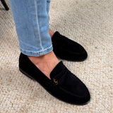 Badge – Stiilsed mustad loaferid