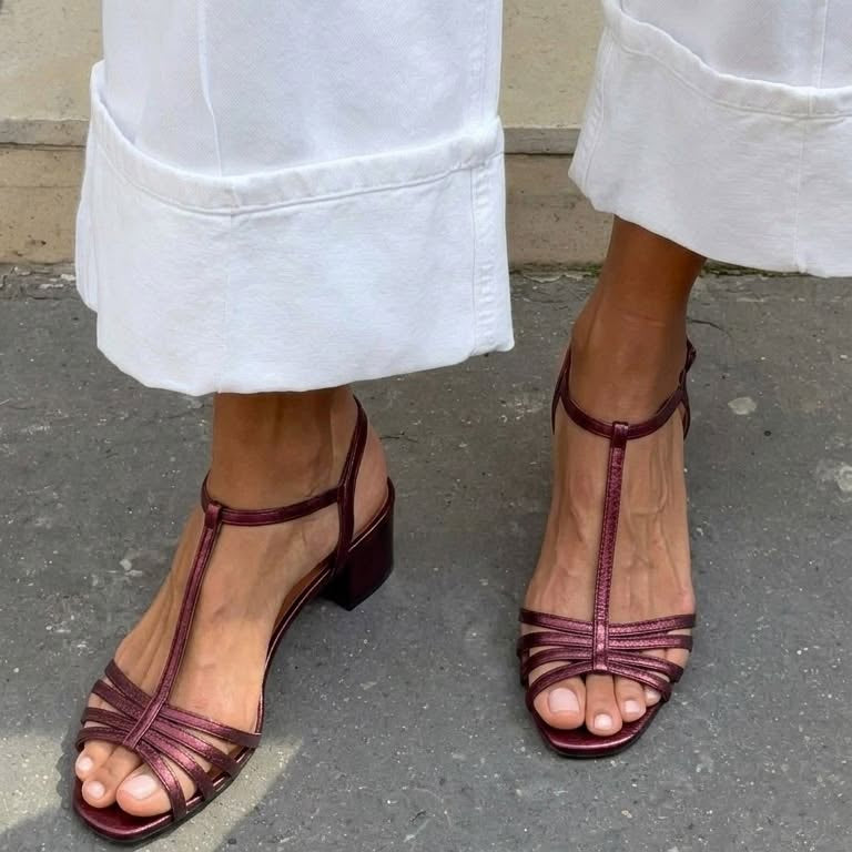 Allegra – Kuldne sandaalid igapäevaseks elegantsiks