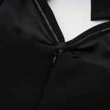 Quitterie – Must maksikleit pitsdetailidega