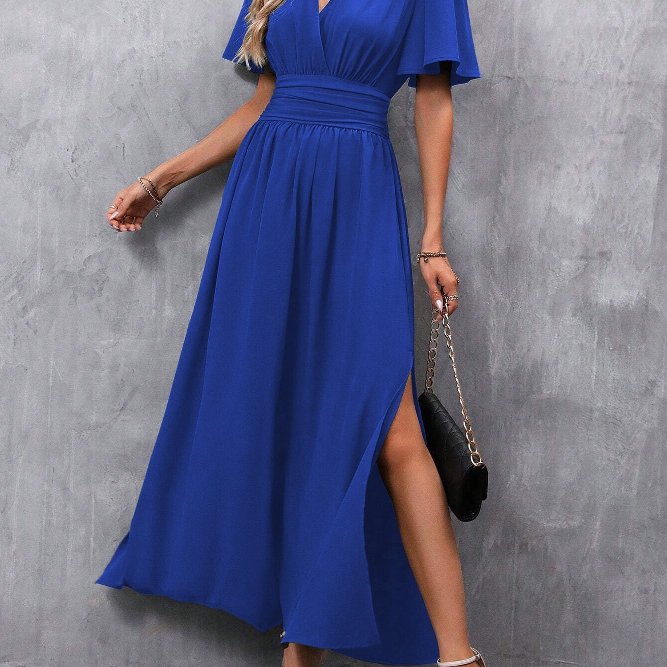Eterna – Elegantne must maxi kleit