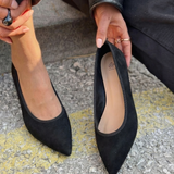 Shirley – Elegantne must suss