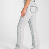 Täiuslikud teksad – Bootcut stiil