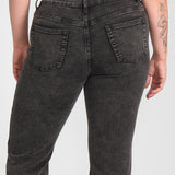 Shadows™ – Täiuslikud bootcut teksad