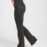 Shadows™ – Täiuslikud bootcut teksad