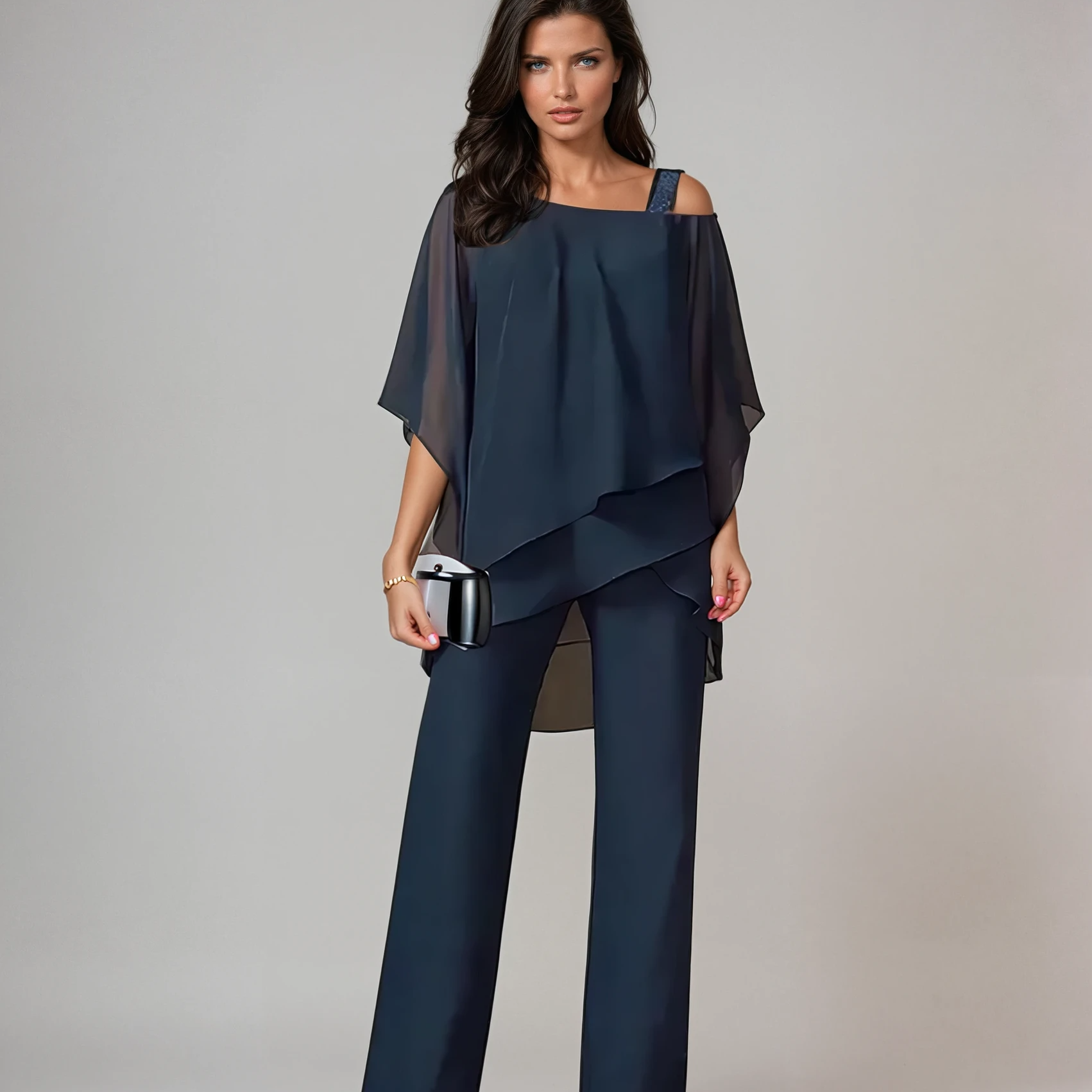 Mariella – Elegantne komplekt kihtidega