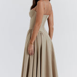 NOVA – Elegantne korsettkleit