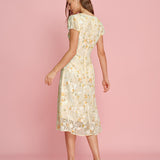 Kollane – Elegantne midi kleit